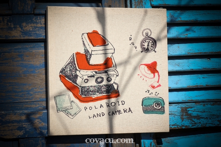 Tranh trang trí studio