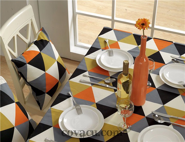 Vải canvas họa tiết khối tam giác