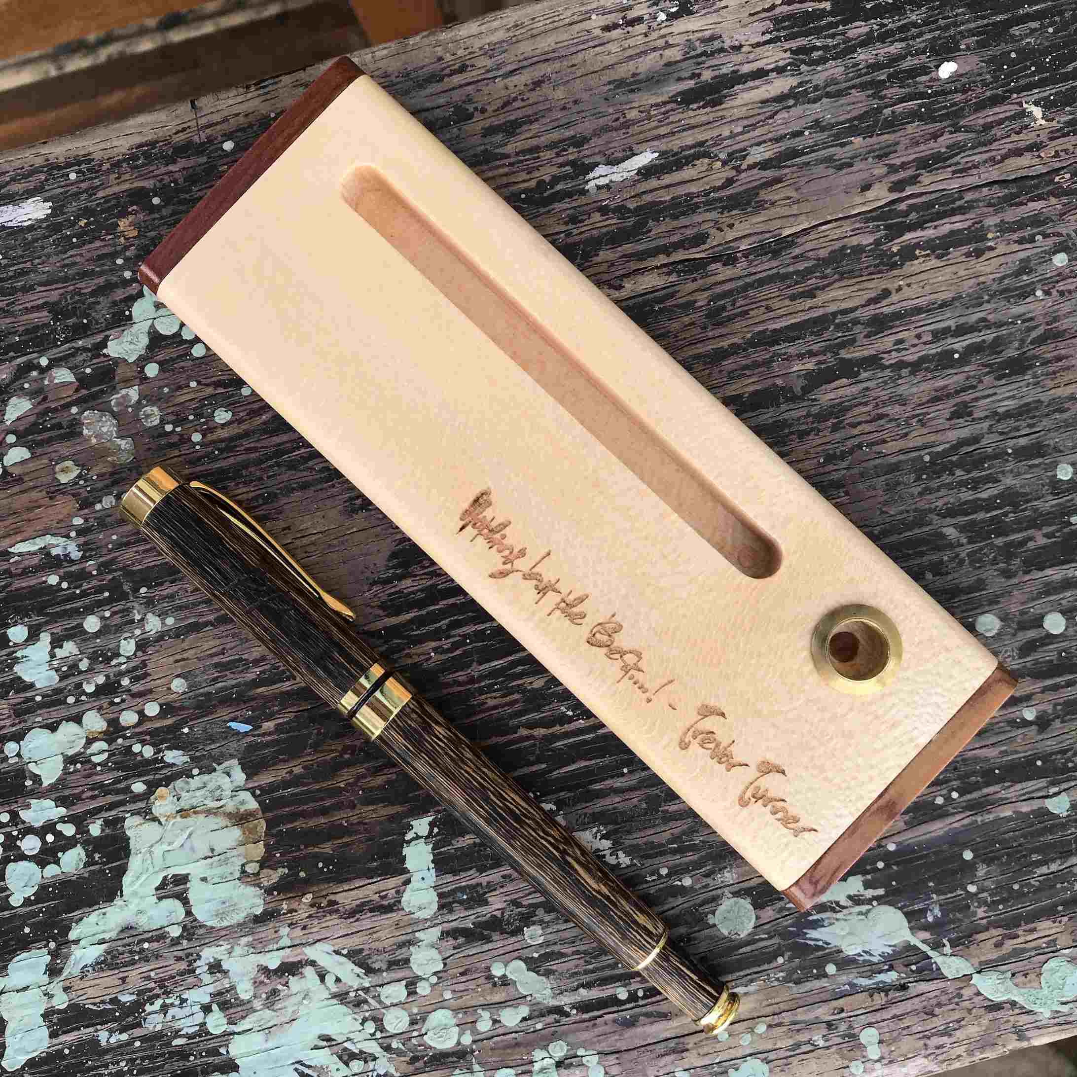 but-tram-huong-khac-ten