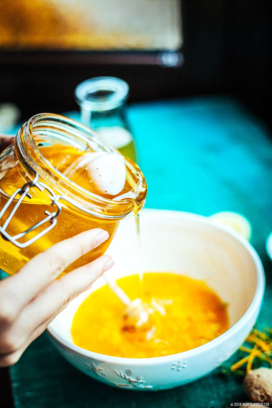 cách pha nghệ với mật ong và trà uống vào buổi sáng