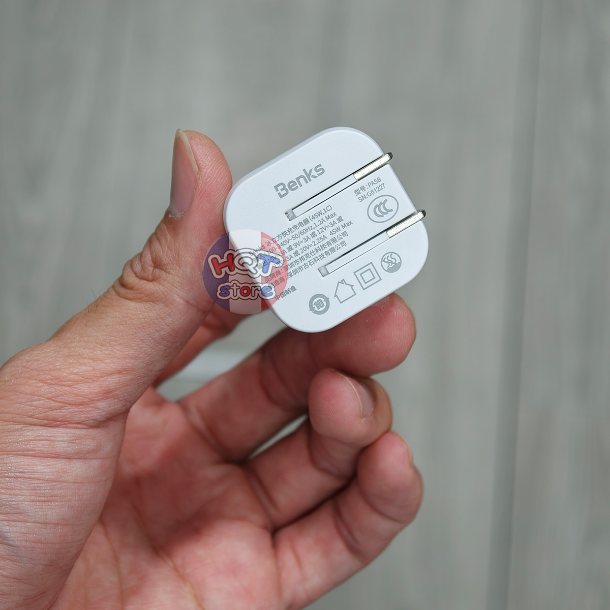 Củ Sạc Nhanh Benks PA58 45W GaN PD Chân Gập Nhỏ Gọn