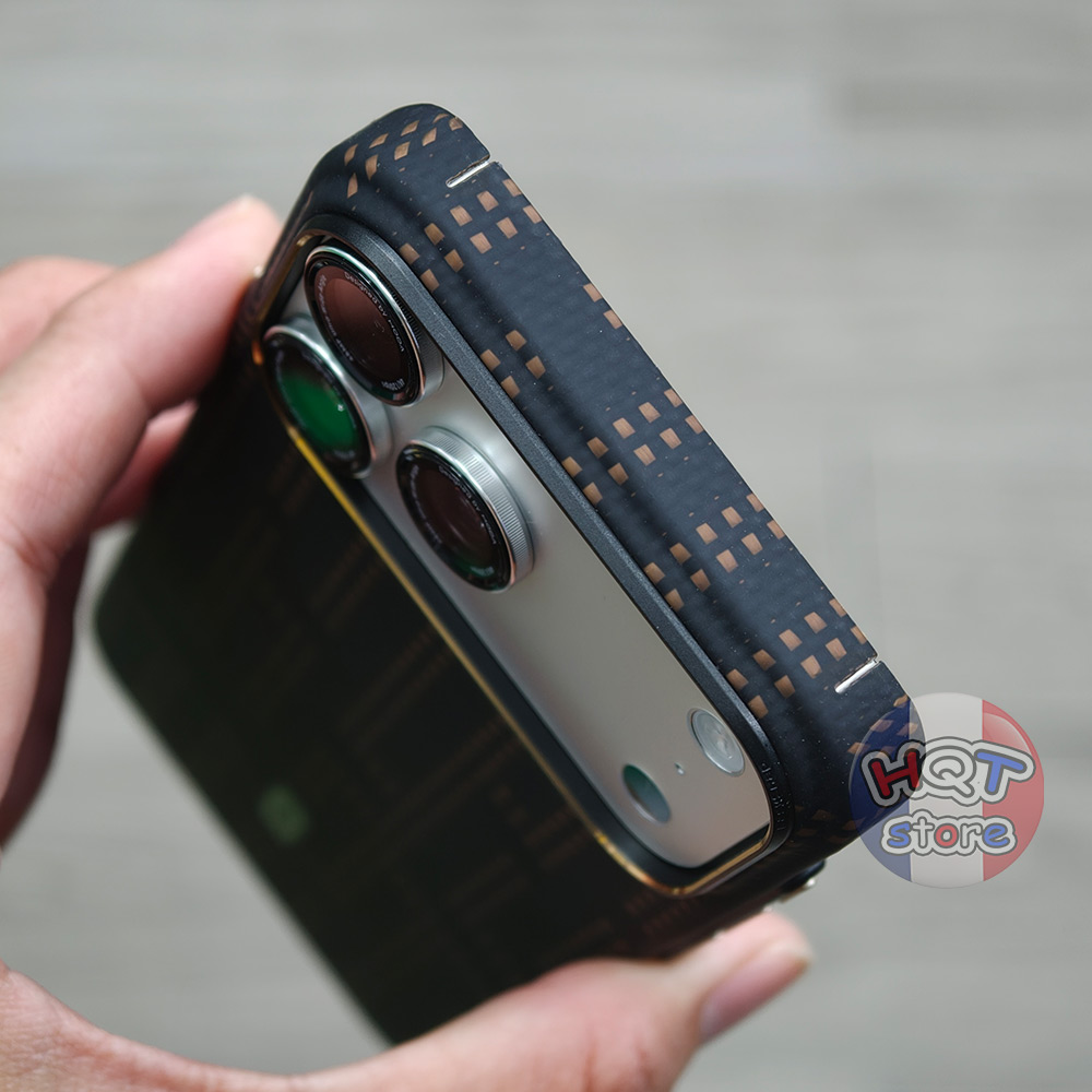 Ốp lưng Raptic Aramid Skin Grid Valor cho iPhone 18 Pro Max / 17