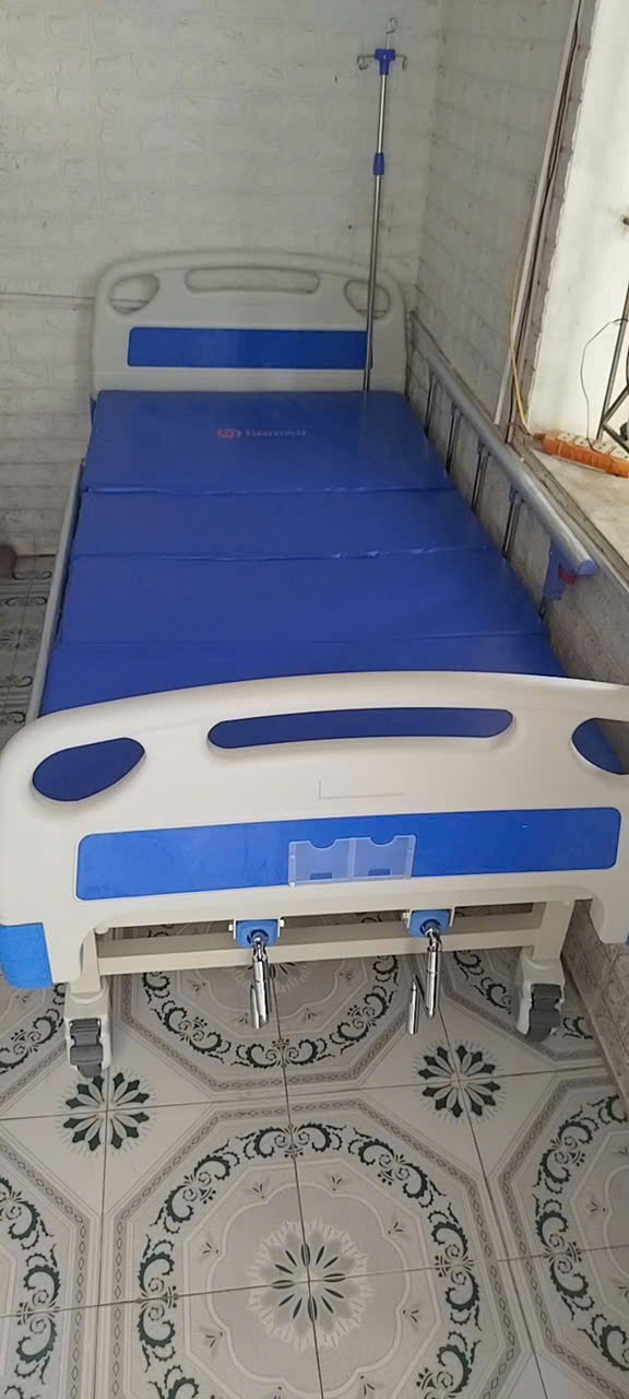 giường bệnh nhân 2 tay quay Humed HM-C2