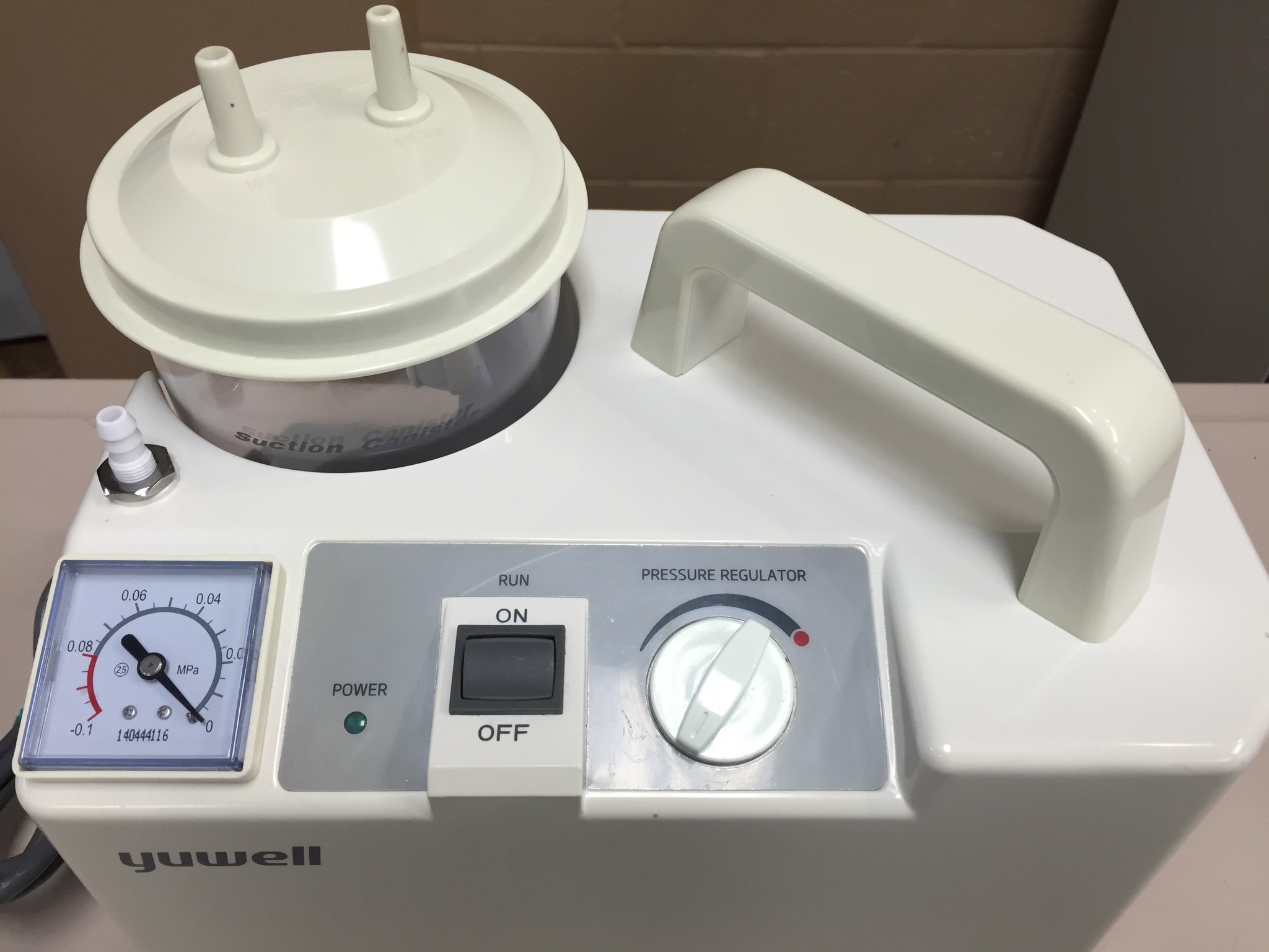 Máy hút dịch đờm yuyue ( Yuwell ) model 7E-A