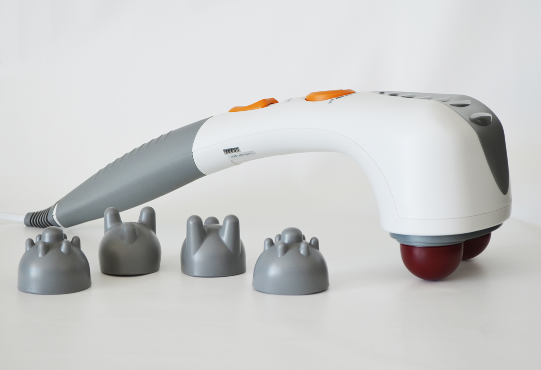 Máy massage đấm 2 đầu đèn hồng ngoại Medisana ITM