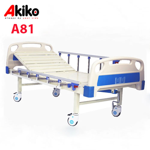 Giường bệnh nhân AKIKO A81 có bánh xe xoay 360 dễ dàng di chuyển tiện lợi