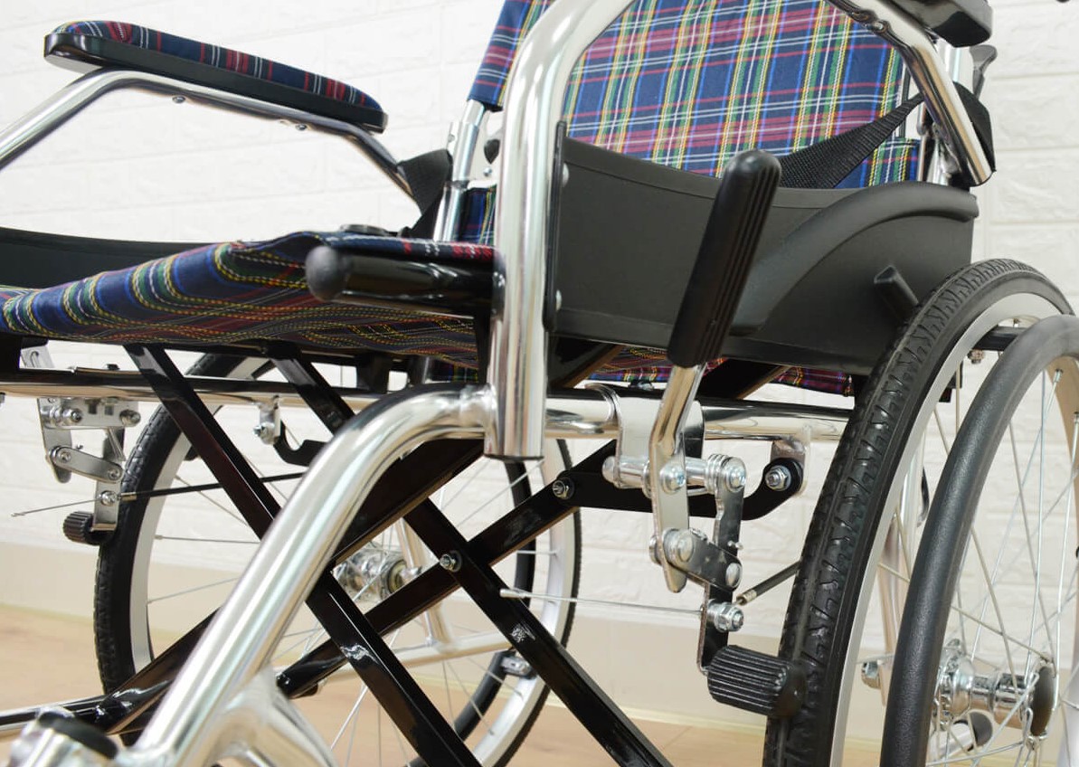 Xe lăn Lucass X63 được làm từ hợp kim cao cấp