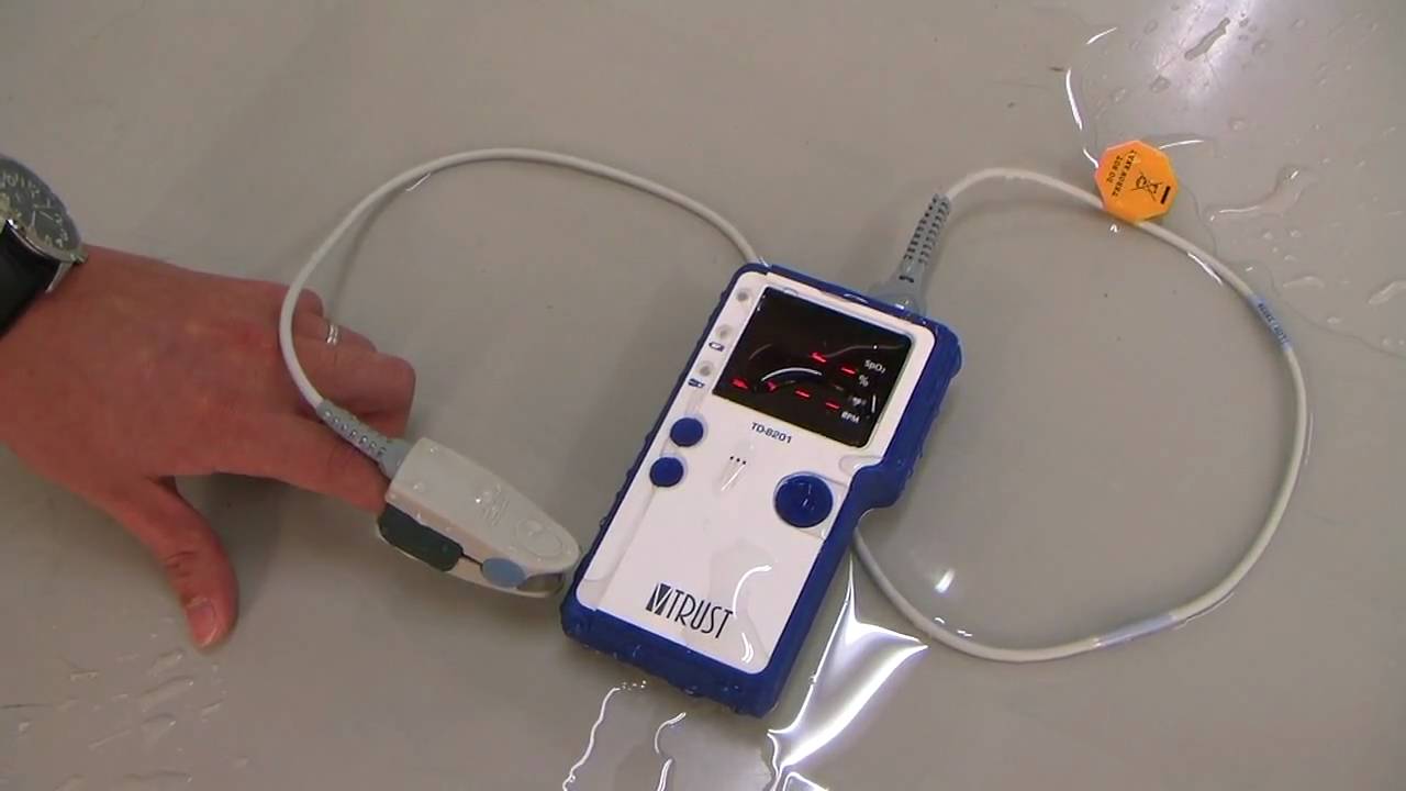 Máy đo nồng độ Oxy trong máu (SP02) VTRUST TD-8201 bền bỉ chịu khả năng va đập mạnh