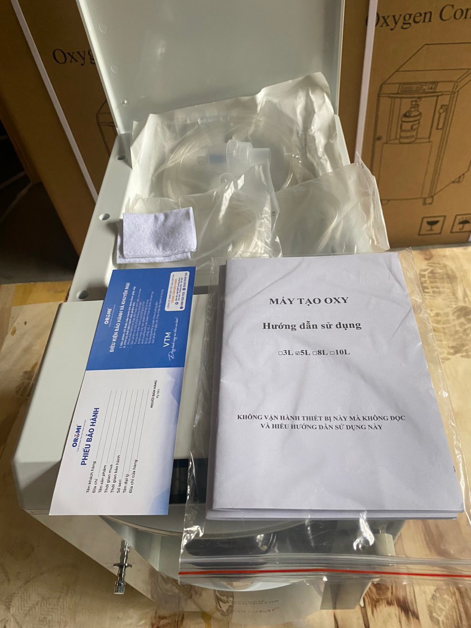 máy tạo oxy 10 lít oromi