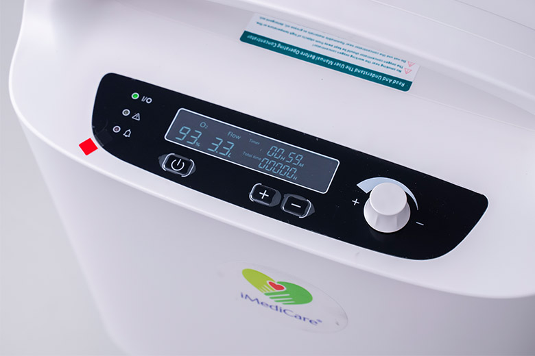 Máy tạo oxy iMediCare iOC-5LS với màn hình LCD hiển thị đa thông tin