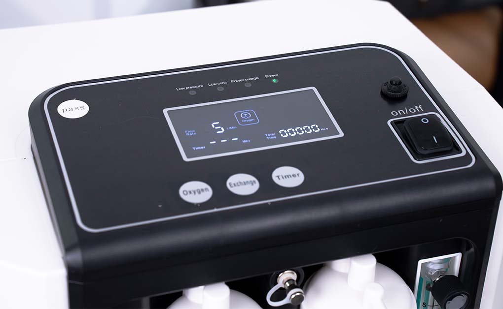 Sản phẩm được sử dụng màn hình LCD: Thể hiện các thông tin rõ nét , giúp người dùng dễ nhìn thấy. Dễ sử dụng