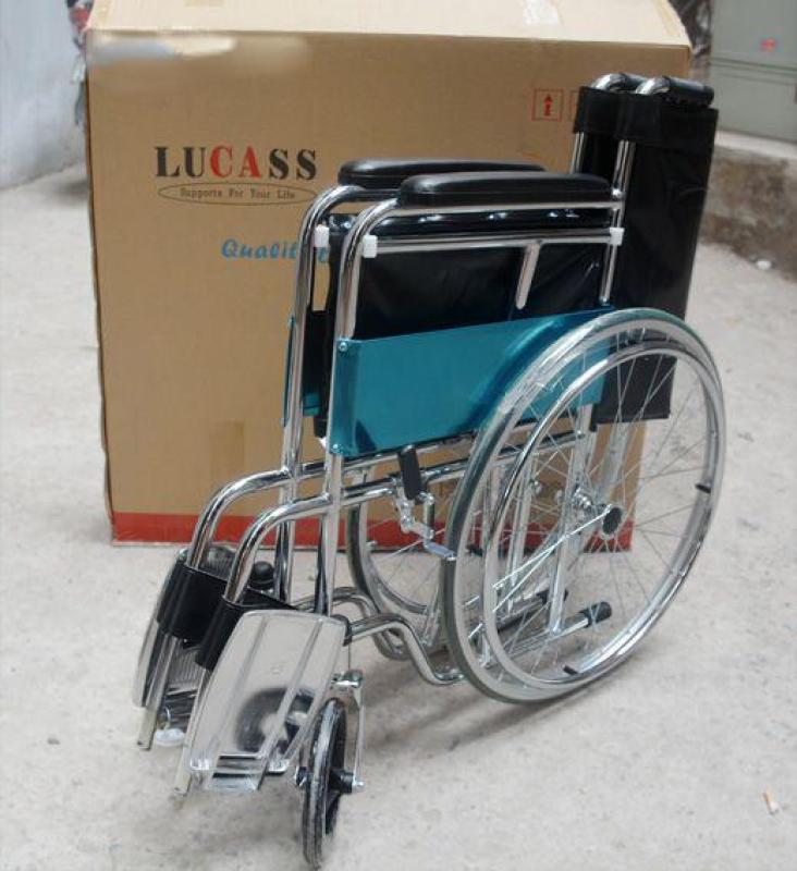 Xe lăn có bô vệ sinh Lucass X8 có thế dễ dàng gấp gọn