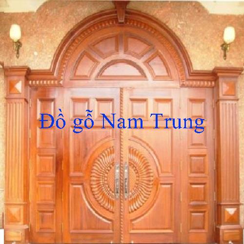 cửa gỗ đại hội 13