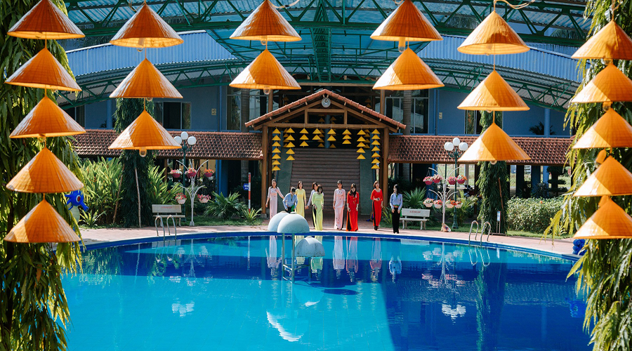 khách sạn kim cương đảo ngọc xanh
