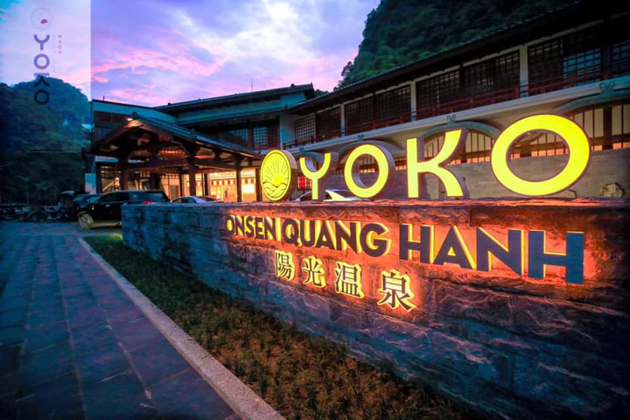 cổng chính yoko quang hanh