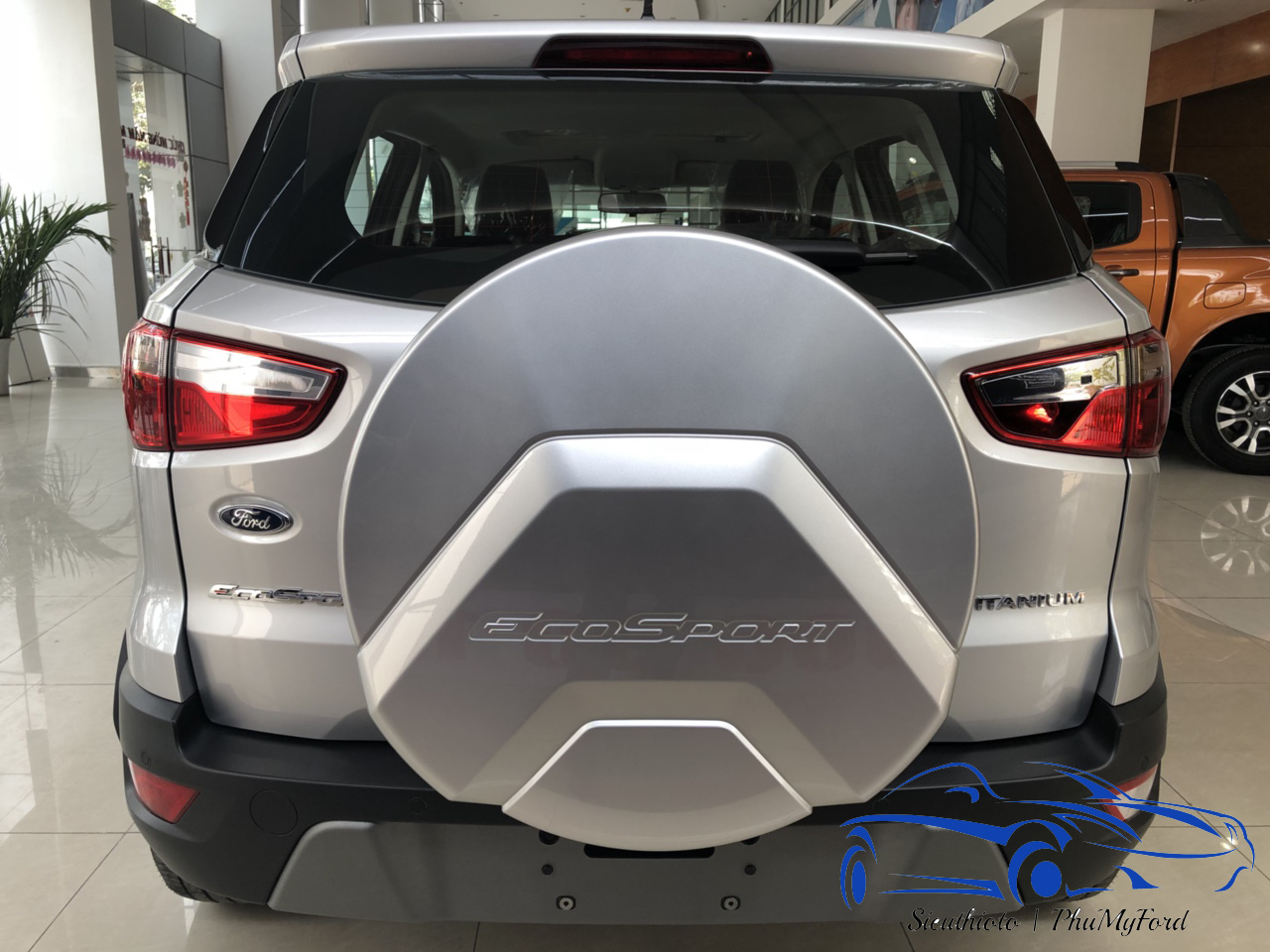 Ford Ecosport – chiếc SUV cỡ nhỏ đáng mua nhất 2019 2 bánh dự phòng Ecosport được thiết kế thể thao