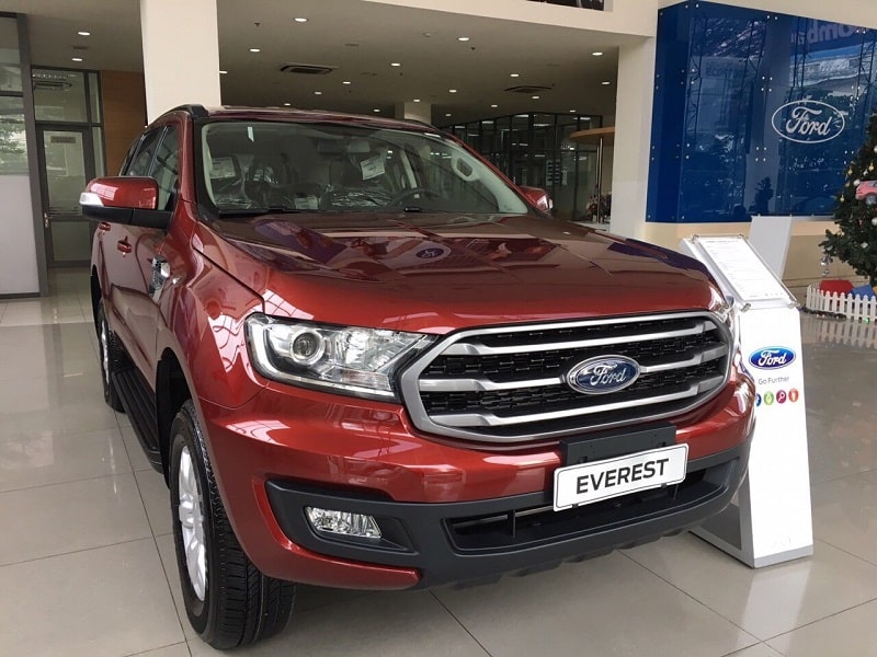 Mua SUV 7 chỗ chạy dịch vụ, chọn Everest Ambiente MT hay Fortuner số sàn? 1 ford everest ambiente so san 2019