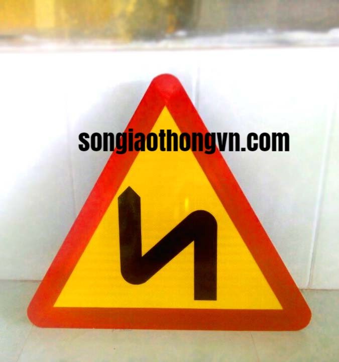 Biên báo tam giác cạnh 700