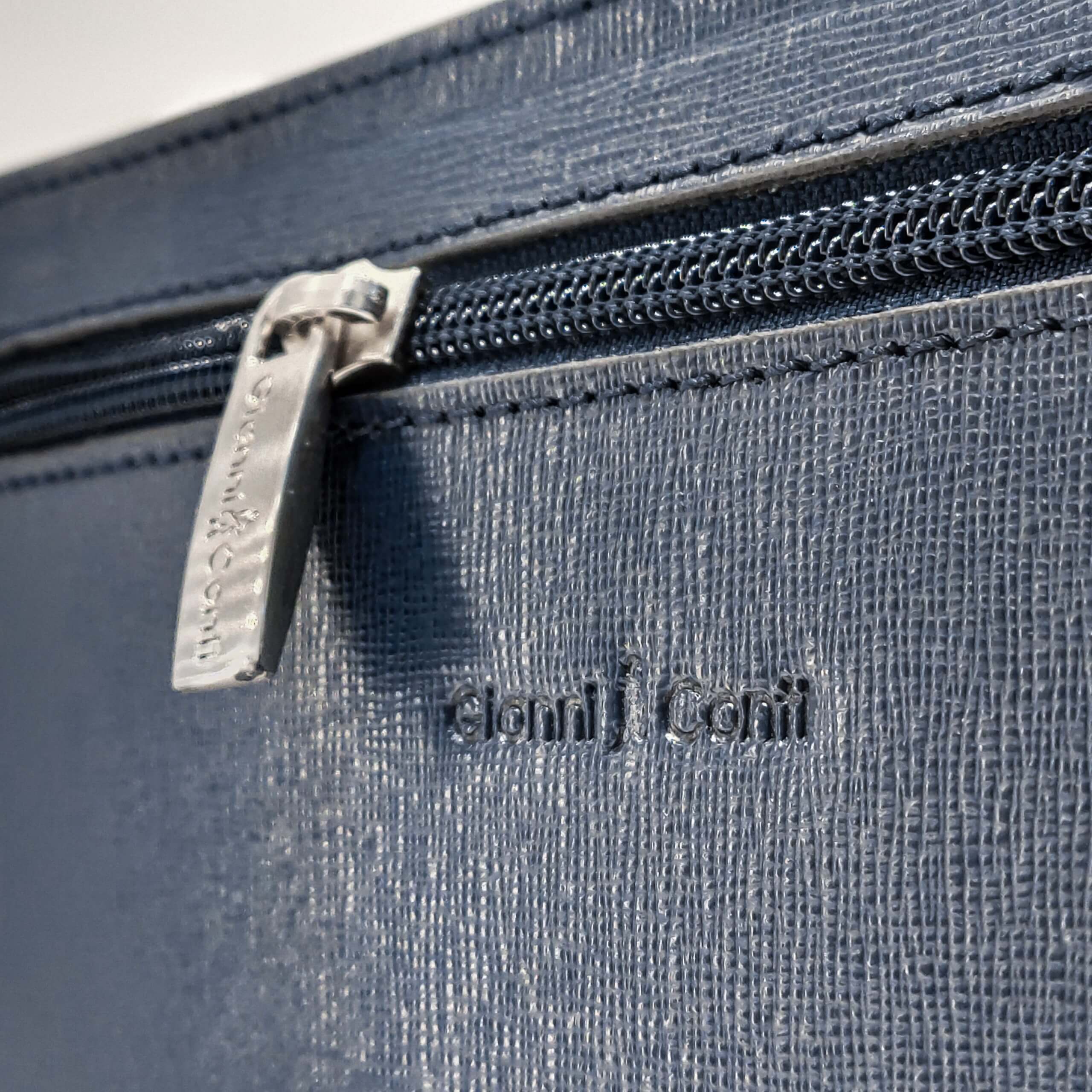 Dạ Saffiano là da gì?