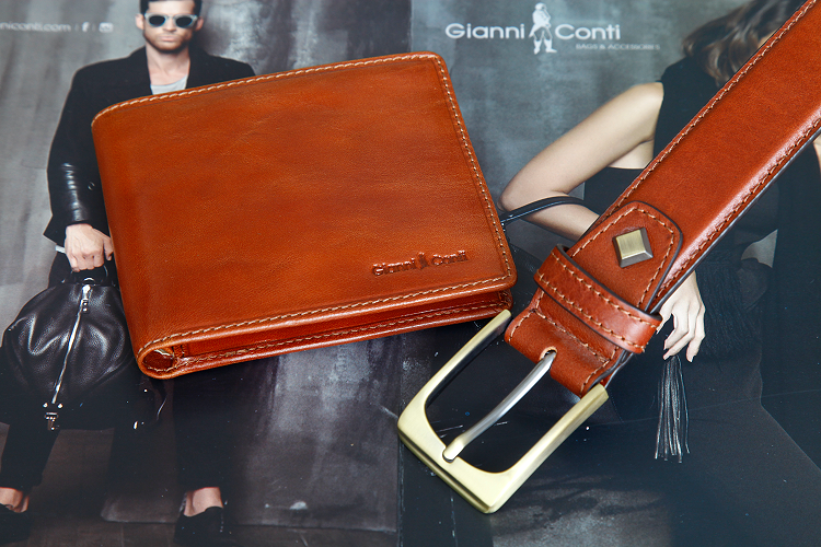 Ví da bò Gianni Conti