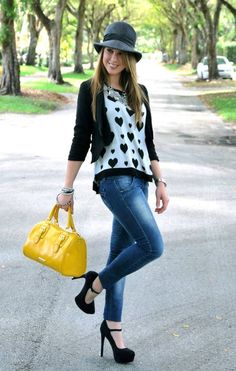 Túi xách trẻ trung cho bạn gái