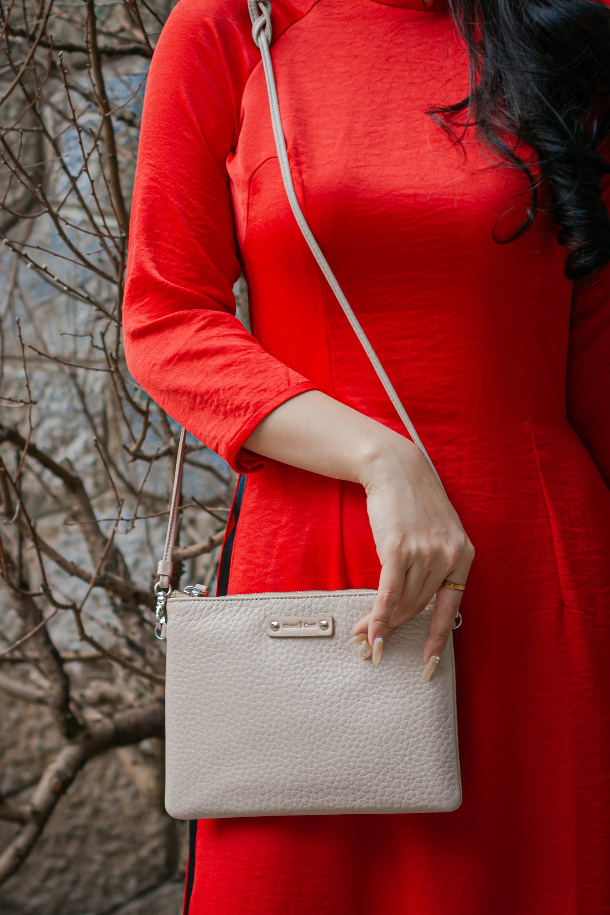 Túi xách nữ phối cùng áo dài đẹp