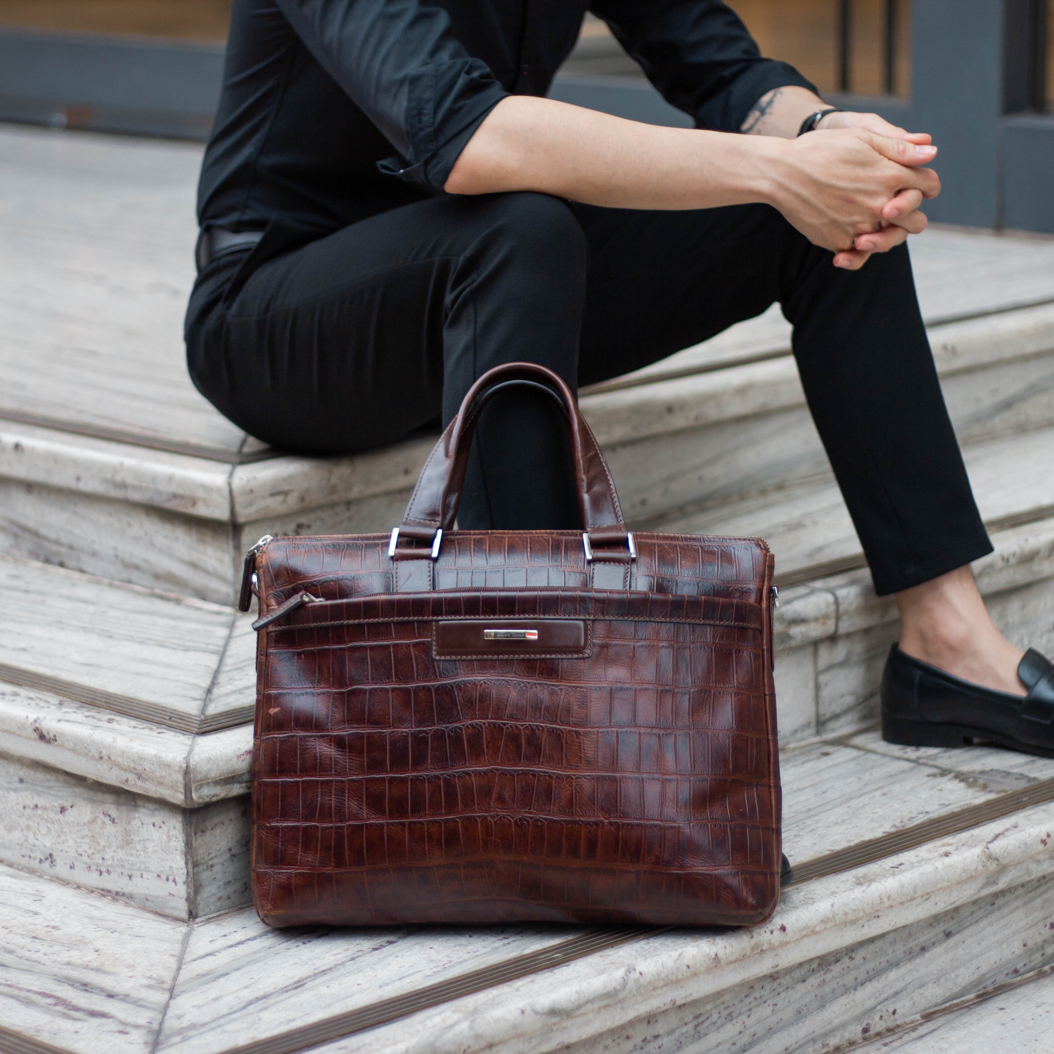 Cặp nam công sở