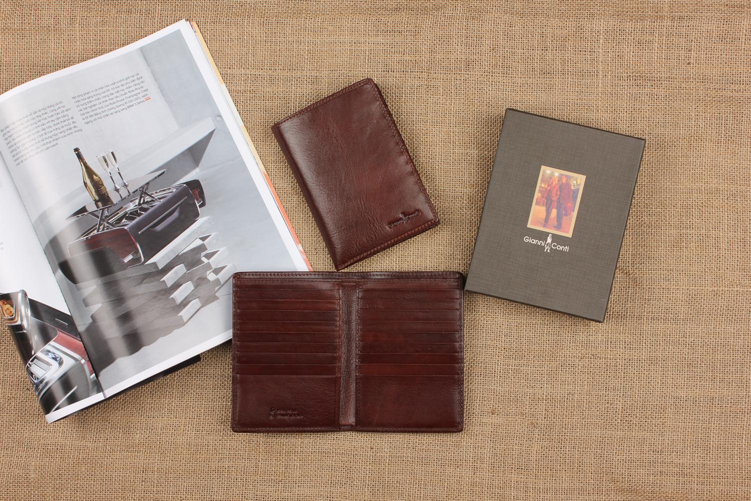 ví da nam dáng đứng