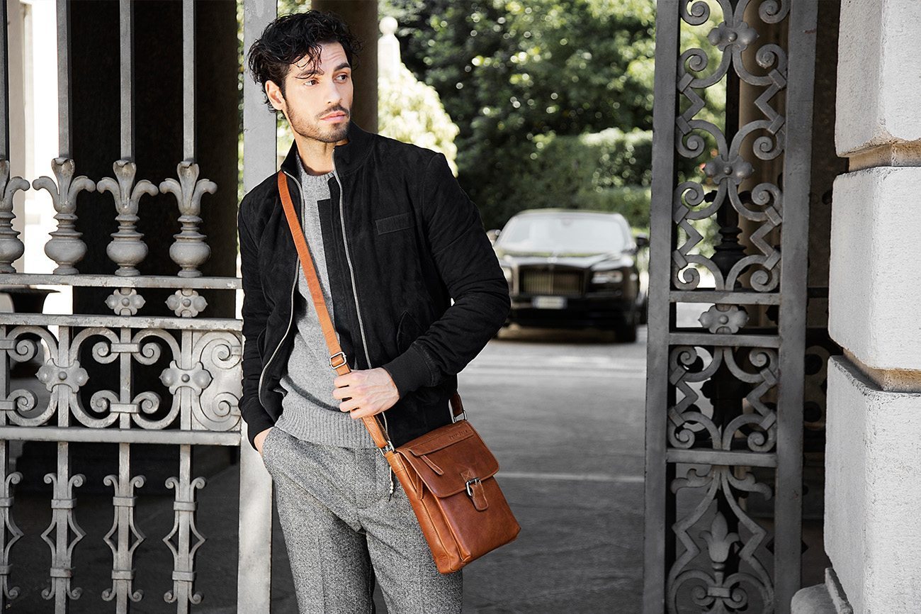 Túi đeo chéo da thật