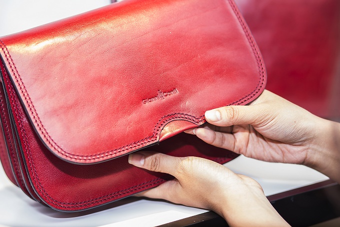 Túi xách nữ da bò