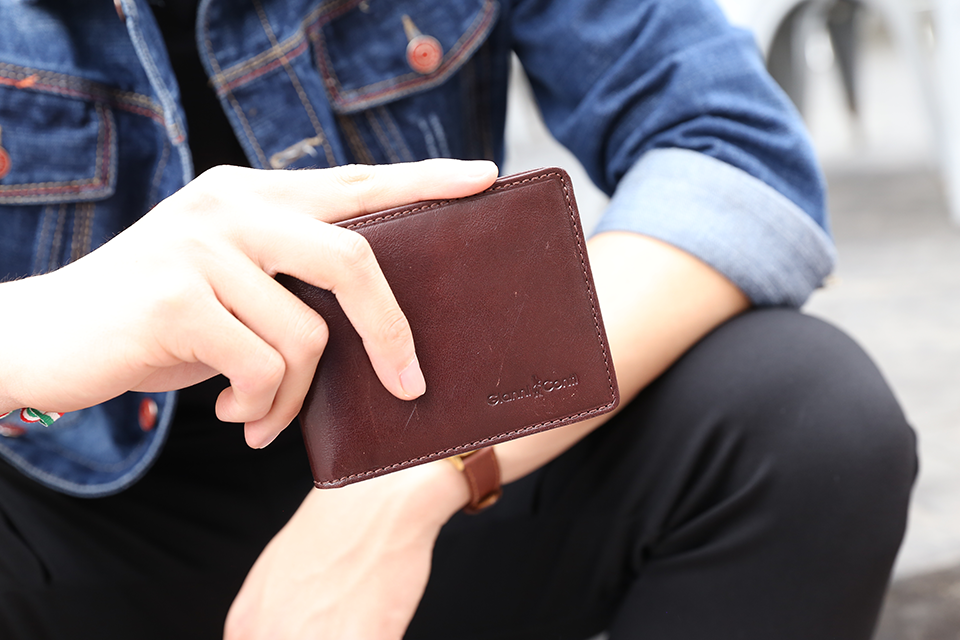 Ví nam dáng ngang mầu nâu Gianni Conti