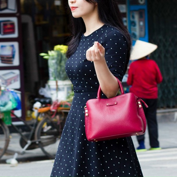Túi xách nữ màu đỏ trầm
