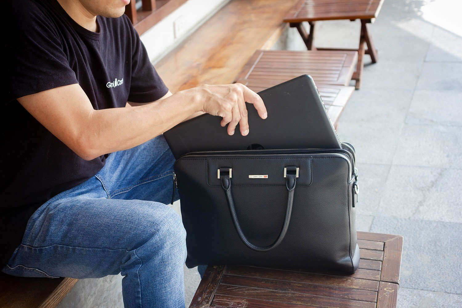 Cặp nam công sở dành cho quý ông 30