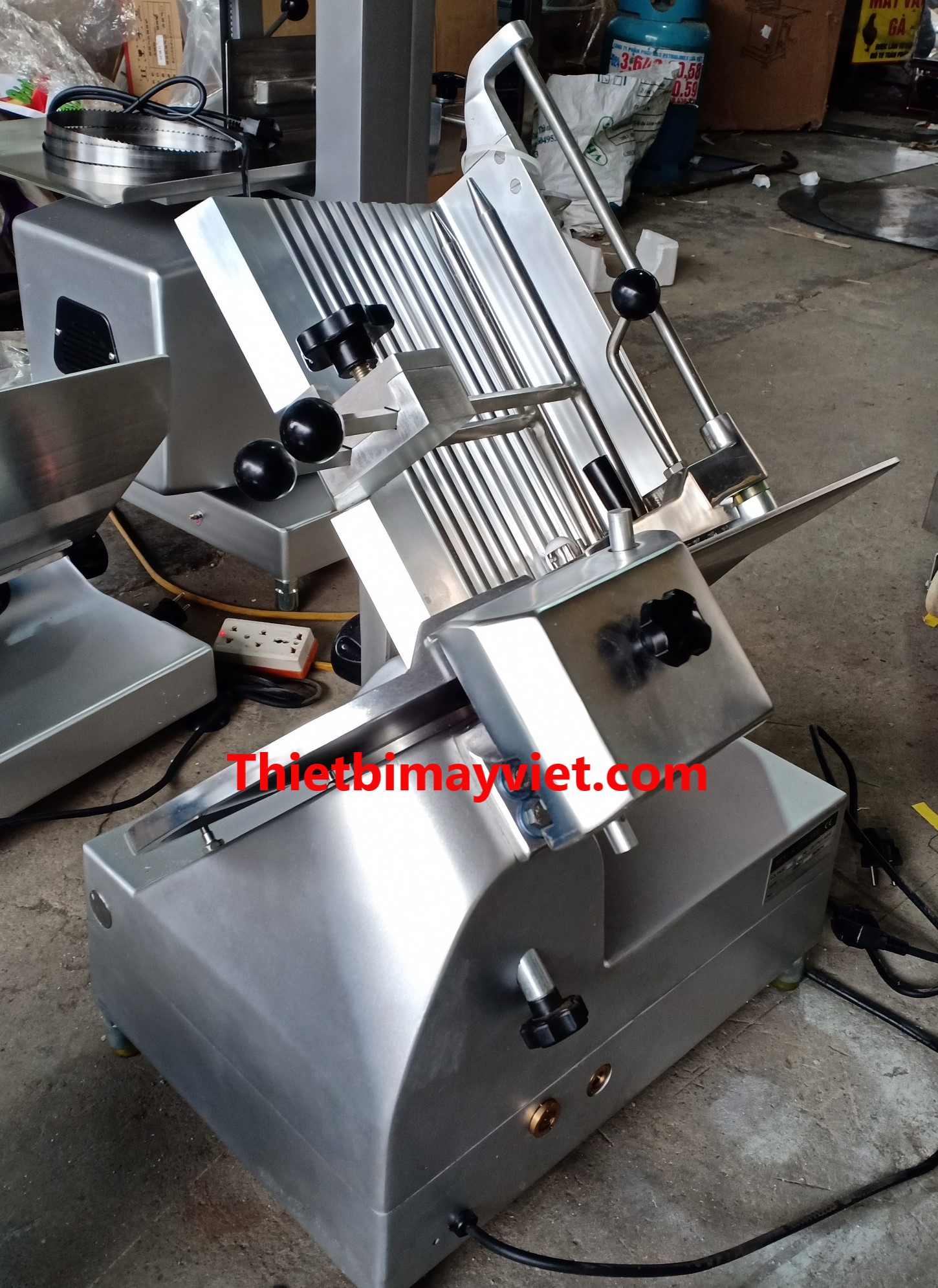 Máy thái thịt SL - 300E