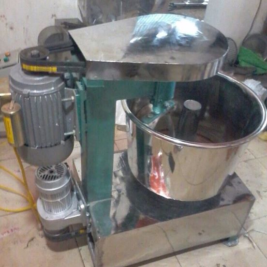 Máy trộn bột mỳ 7kg Tuấn Phát
