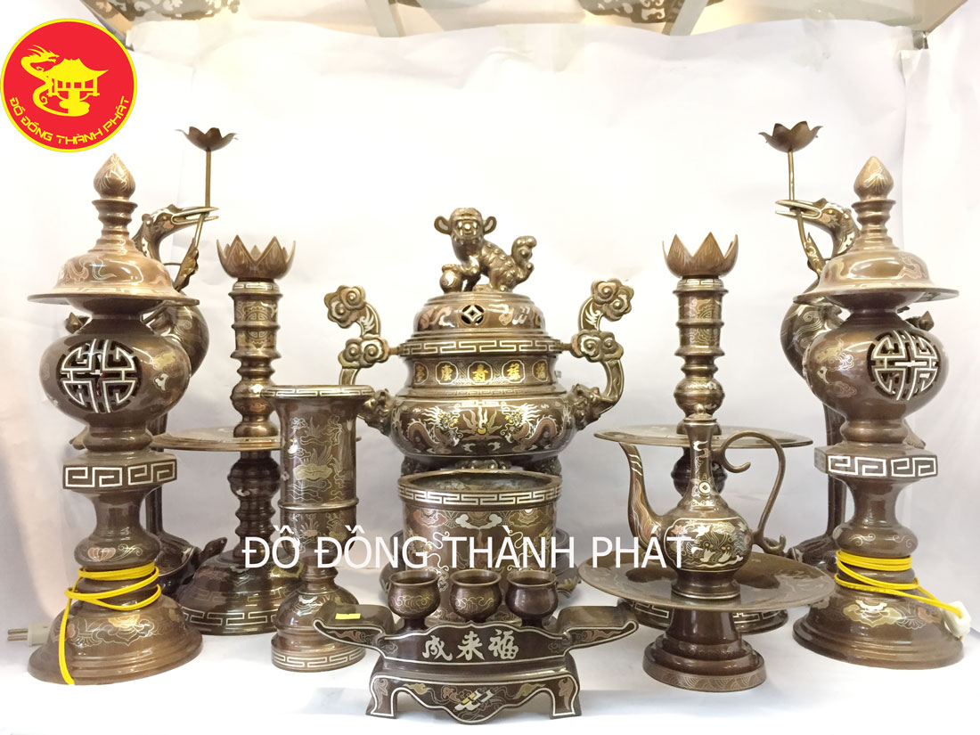 bộ thờ cúng đầy đủ