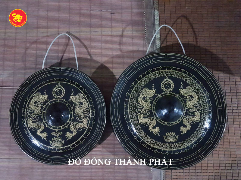 Chiêng đồng phong thủy song long