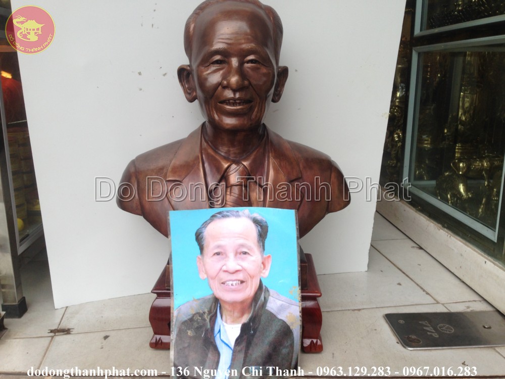 tượng đúc bán thân cụ ông