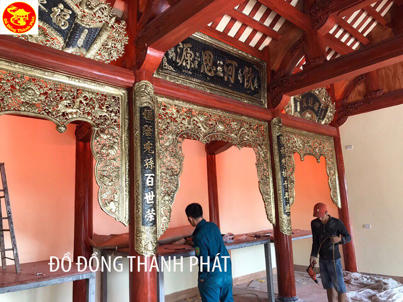 cửa võng nhà thờ họ bằng đồng