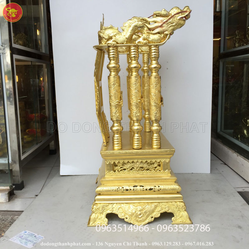 Ngai thờ bằng đồng dùng cho ban thờ gia tiên ông bà