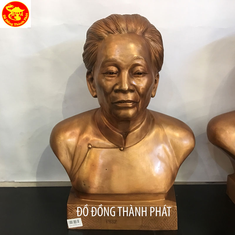 đúc tượng chân dung bán thân