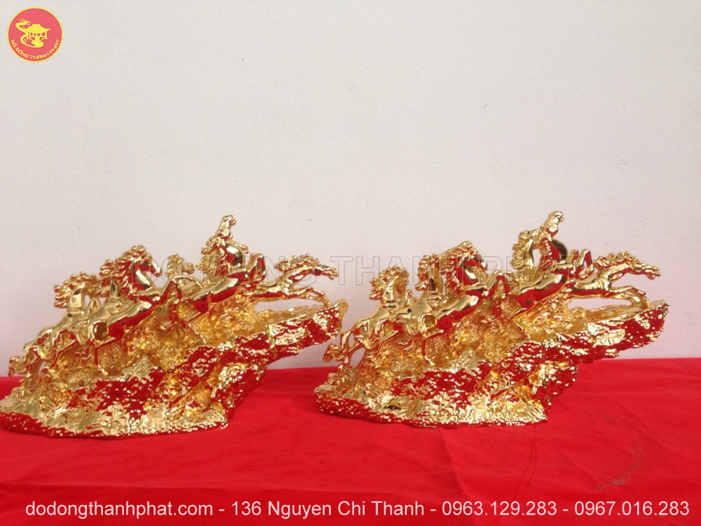 tượng bát mã truy phong