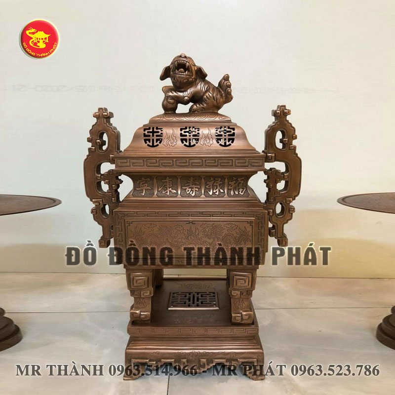 Đỉnh đồng vuông bằng đồng đỏ