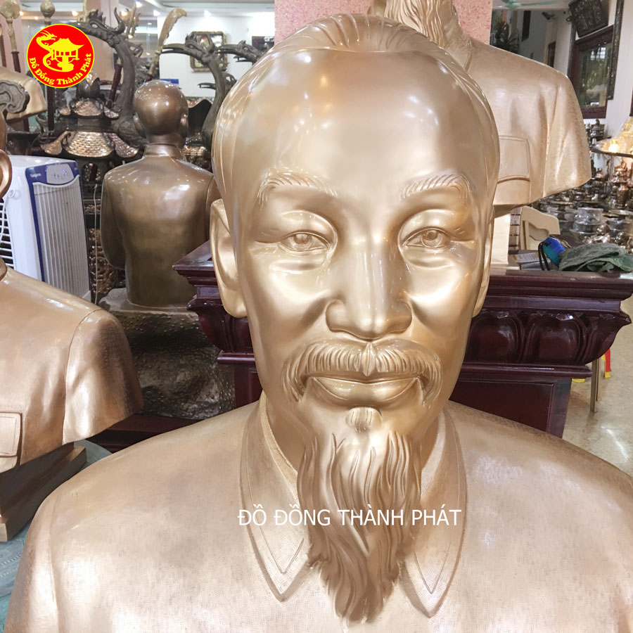 tượng bán thân bác hồ