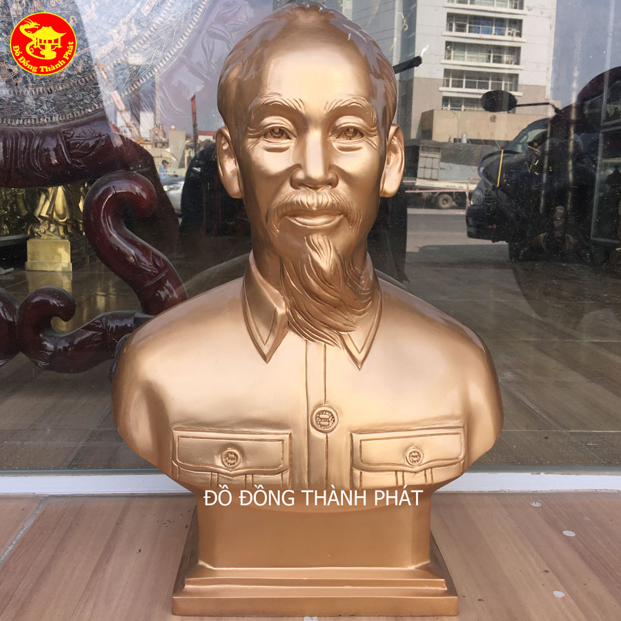 tượng bác Hồ Bằng Đồng