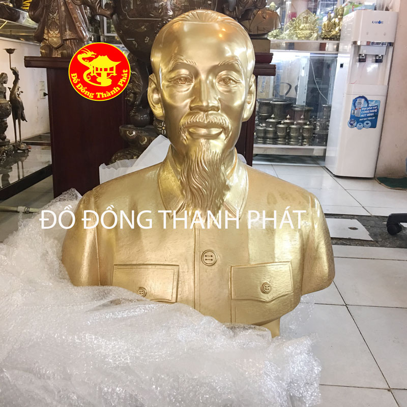 tượng chân dung bác hồ