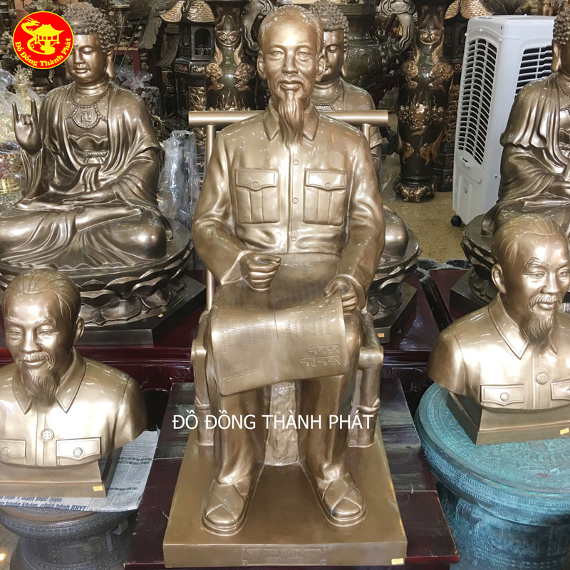 tượng bác hồ