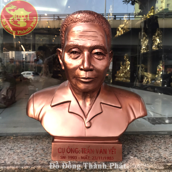 tượng đúc chân dung bán thân cụ ông bằng đồng