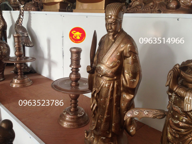 Tượng đồng Khổng Minh khảm tam khí
