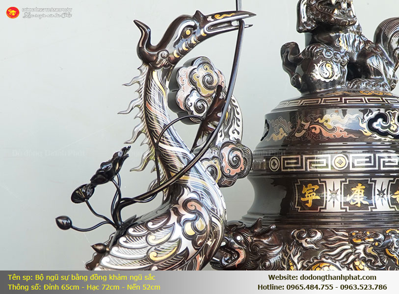 Ý nghĩa đôi hạc cưỡi rùa khảm ngũ sắc trong phong thủy ban thờ gia tiên